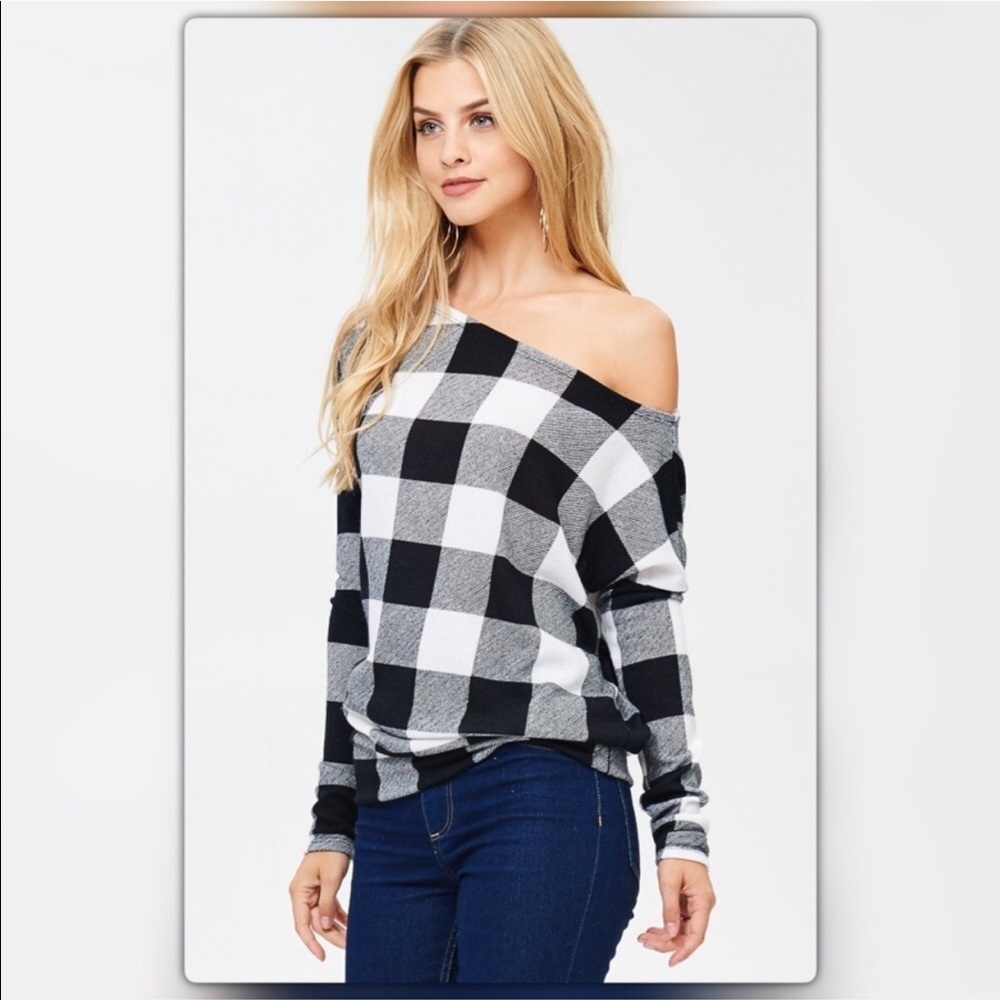 Black and White One Shoulder Shirt - Picture 4 of 4